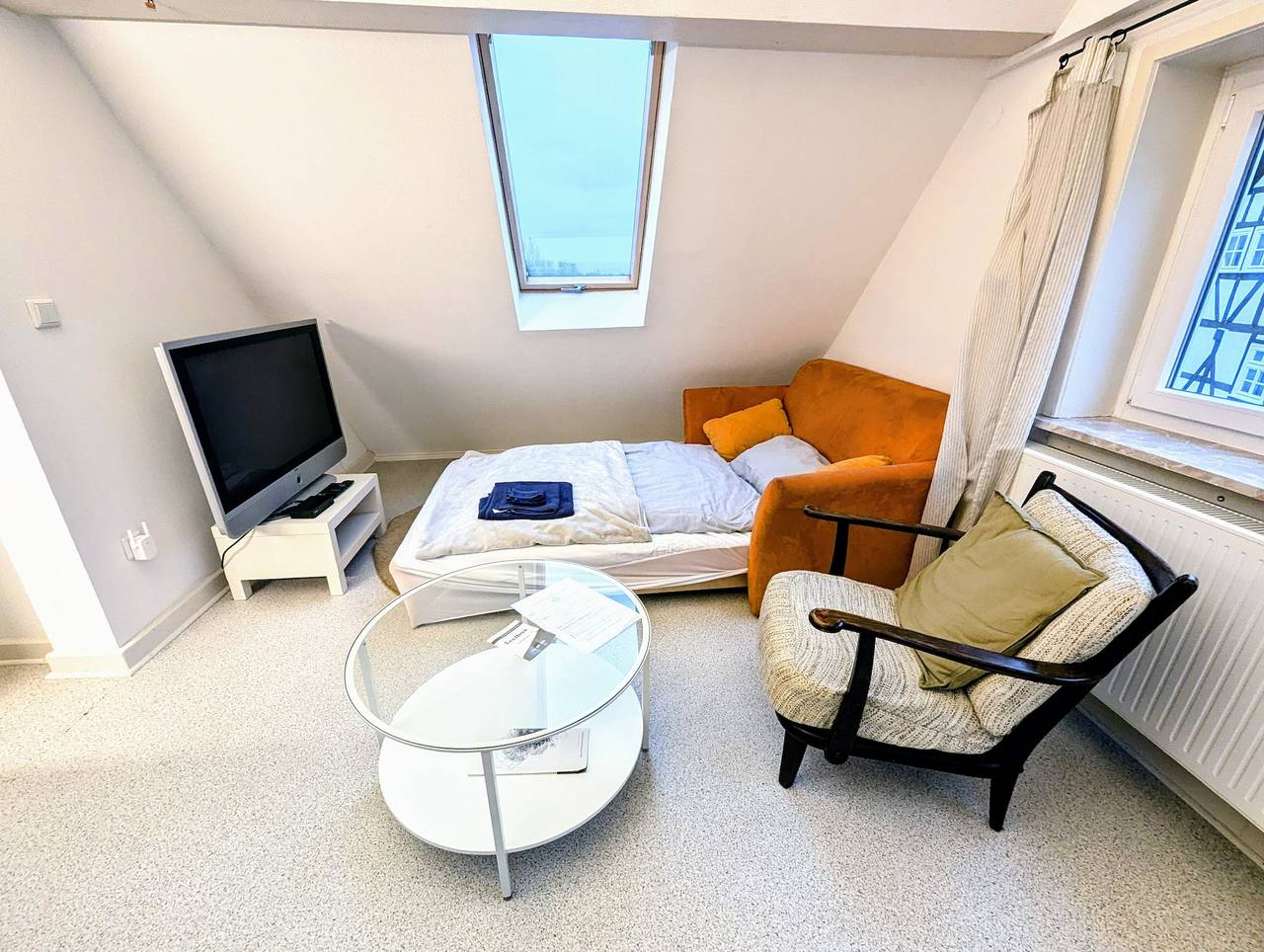 Apartamento vacacional entero, Monteurswohnung Kassel Monteurwohnung Ferienwohnung Traube bis 1 - 4 Pers.Parkplatz & Küche Modern in Wolfsanger-Hasenhecke, Kassel