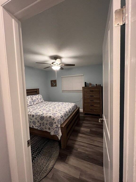 Home close to the Indian Rocks Beach and Pinellas Trail in Largo, Pinellas County