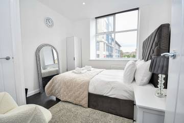 Apartment for 2 People in Bradford, West Yorkshire, Photo 2