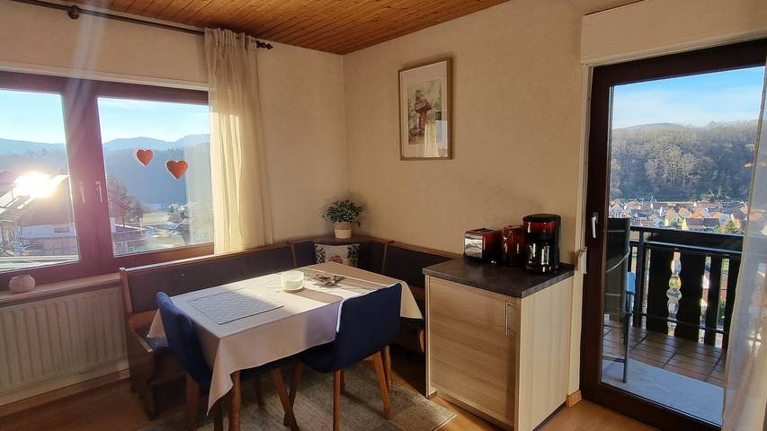 Ferienwohnung für 2 Personen, mit Balkon und Terrasse sowie Garten im Dahner Felsenland - 4