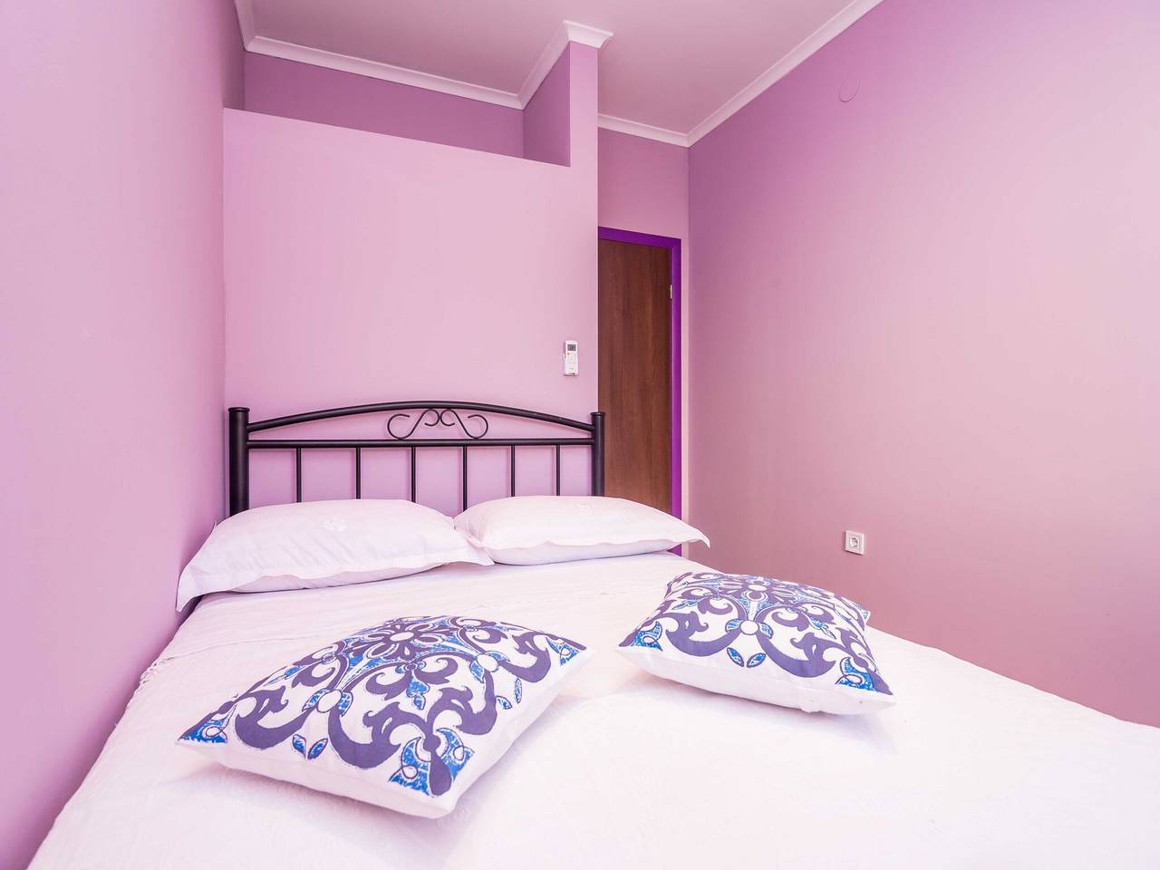 Villa Nives - Three-Bedroom Villa with Terrace and Sea View in Žuljana, Dubrovnik-Neretva