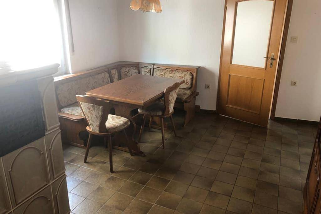 Appartement entier, Room for four in Alzenau, Vettéravie