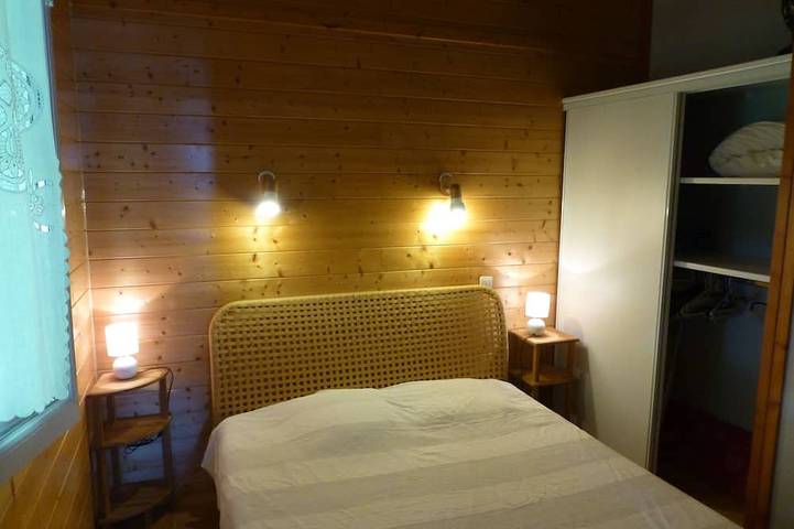 Gîte pour 5 personnes, avec jardin et piscine à Le Martinet - 2