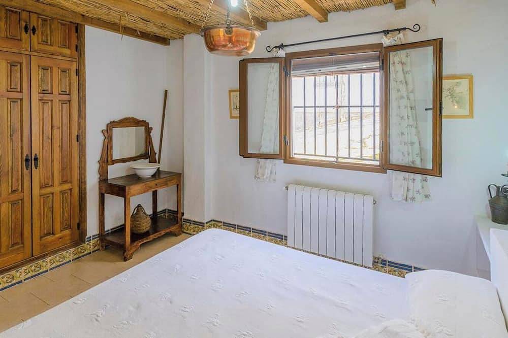 El Garrotal - El Aceite Almazara El Bosque in El Bosque, Pueblos Blancos