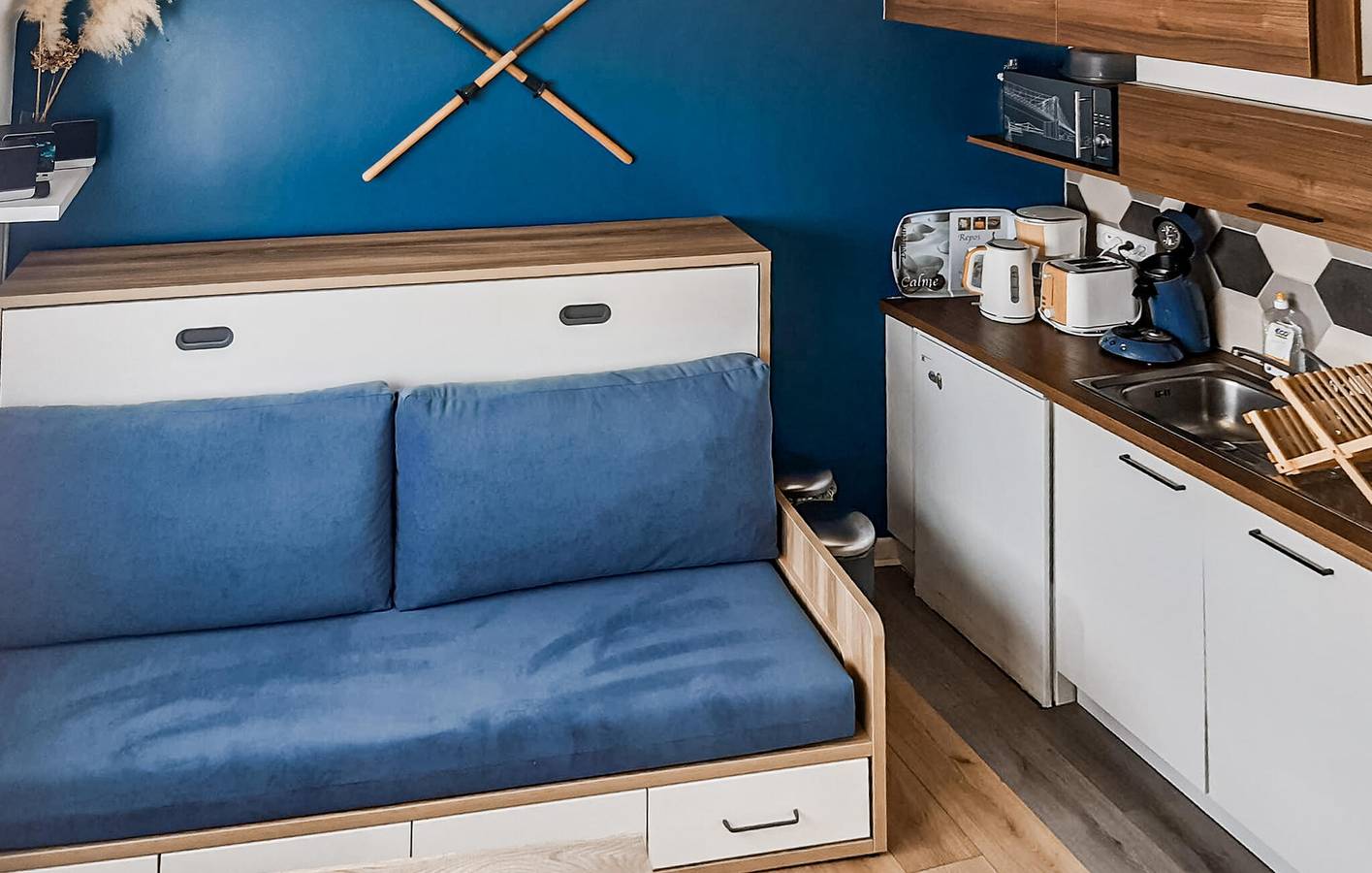 Apartamento vacacional entero, Alojamiento acogedor a 1 km de la playa: cama de matrimonio, wifi, televisión y aparcamiento en la calle in Lézardrieux, Costa de granito rosa