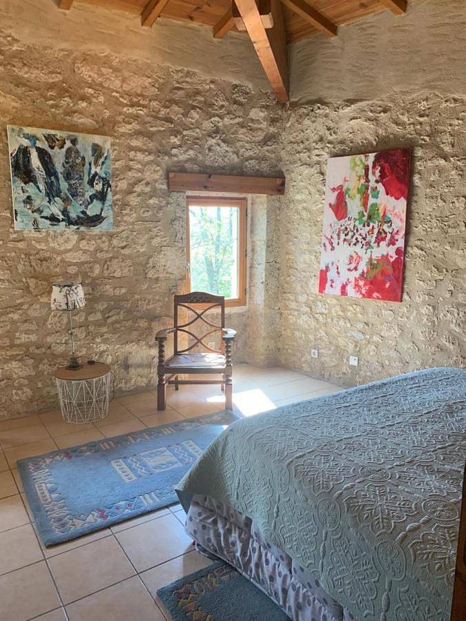 Location de vacances pour 2 personnes, avec jardin ainsi que vue et terrasse à Monestier - 2