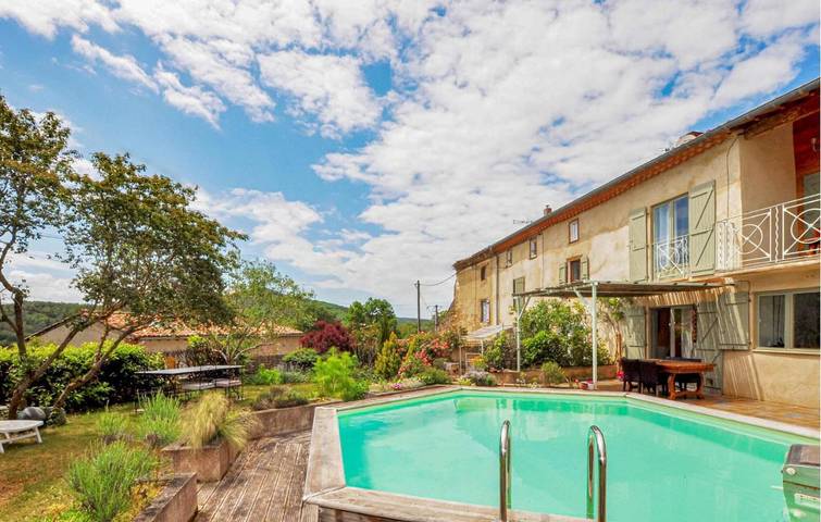Location de vacances pour 4 personnes, avec Piscine à Dun (toponyme)