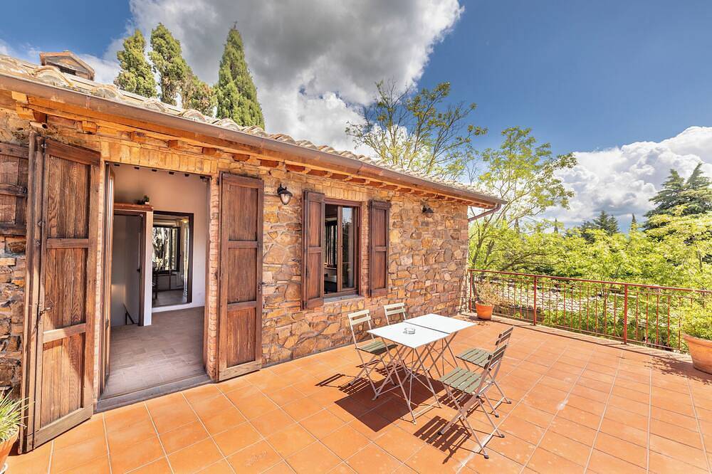 Appartamento intero, Monolocale privato ed accogliente, in stile rustico in Montalcino, Val d’Orcia