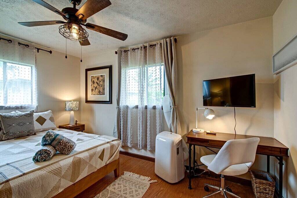 New - The Outrigger 3Br 2Bath - Hilo cold Ac in Hilo, North Hilo
