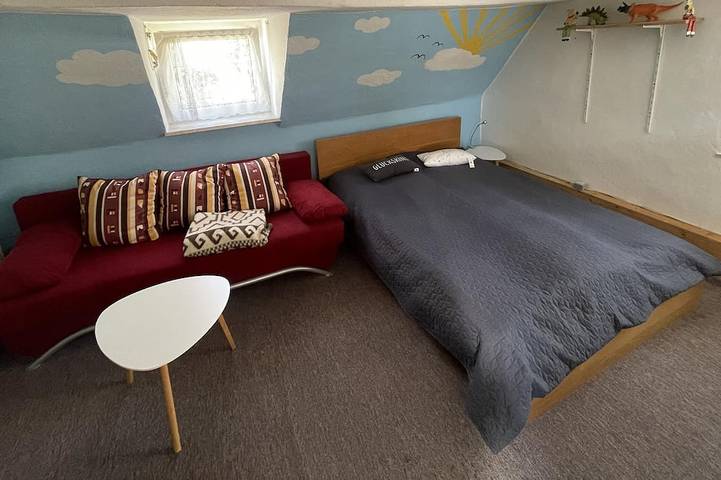 Ganze Wohnung, Ferienhaus (90qm) mit 3 Schlafzimmern und Veranda in Schwarzenbach an der Saale, Landkreis Hof