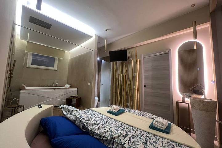 Alojamiento y desayuno para 2 personas, con jacuzzi - 1