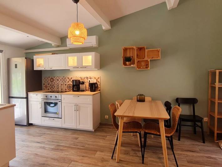 Location de vacances pour 7 personnes, avec balcon et jardin à Le Pradet - 2