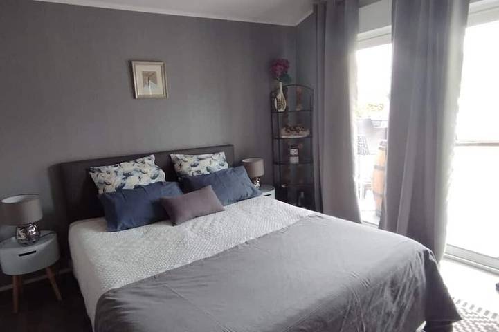 Chambre d'hôtes en plein cœur du vignoble Saumurois lieu calme et relaxant. in Saint-Cyr-en-Bourg, Vallée de la Loire