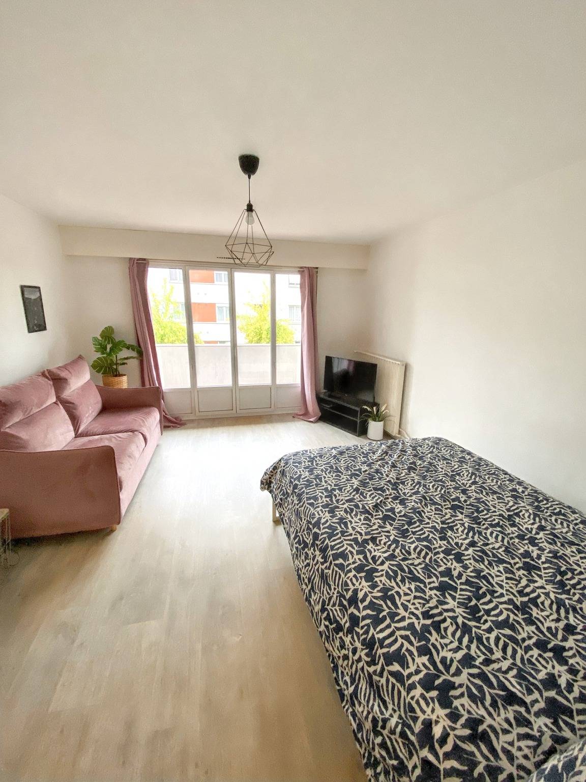 Ganzes Studio, Gemütliches Studio nahe Disneyland Paris, 34 qm, Balkon in Thorigny-sur-Marne, Seine-et-Marne