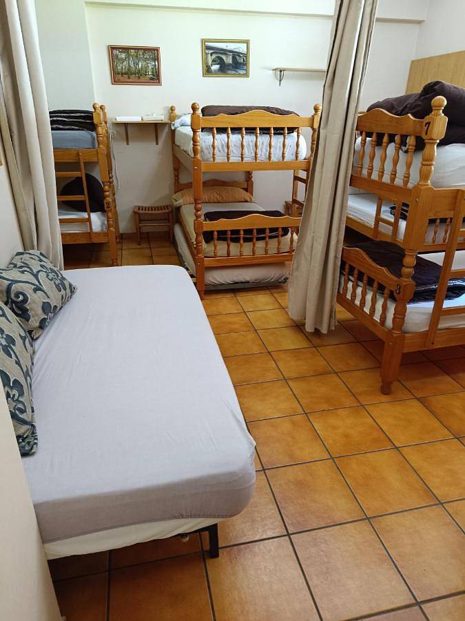 Hostal para 3 personas - 1