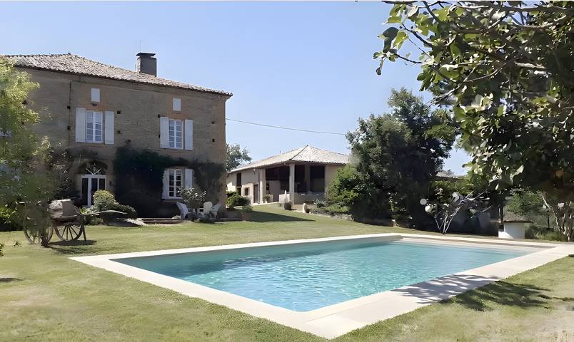 Location de vacances pour 15 personnes, avec jardin dans Sud Ouest de France
