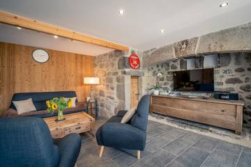 Gîte pour 4 Personnes dans Chambon-sur-Lac, Région de Besse-et-Saint-Anastaise, Photo 4