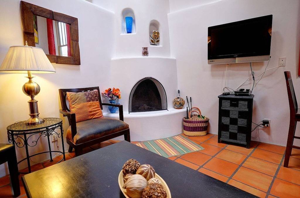 Das romantische Casita im Loft-Stil liegt an der Santa Fe Plaza in Santa Fe, Santa Fe County