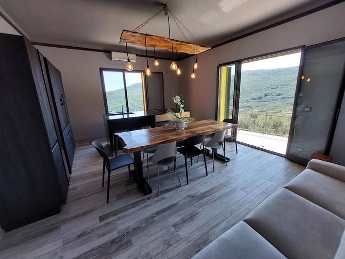 Location de vacances pour 8 personnes, avec balcon et jacuzzi à Lucinasco - 3