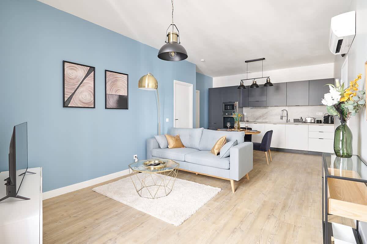 Apartamento entero, Luxury Stay next to Les Halles, air conditioning in Béziers, Côte d'Améthyste