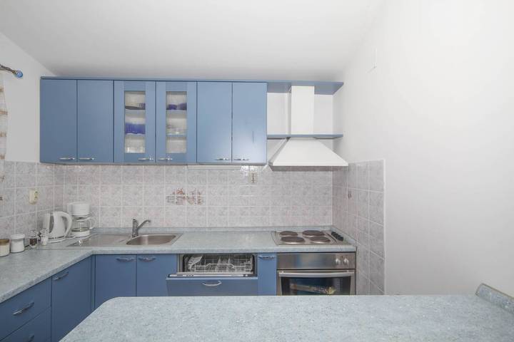 Ganze Wohnung, Apartment Mara - two bedroom apartment in Tribunj, Šibenik-Knin