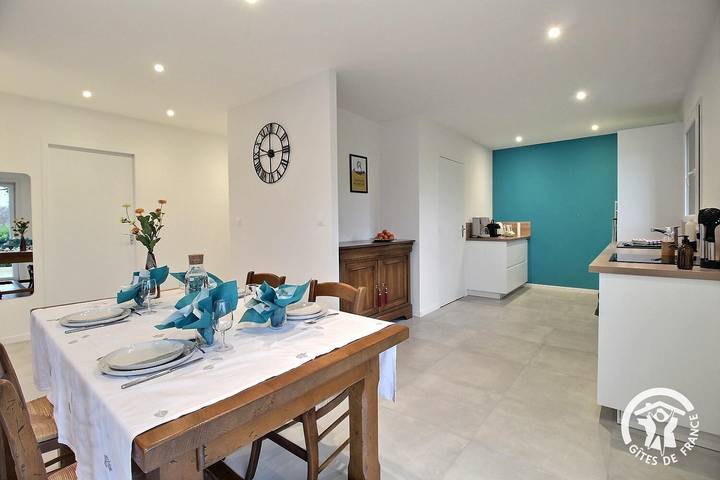 Gîte pour 4 personnes, avec terrasse et jardin à Pléhédel - 3