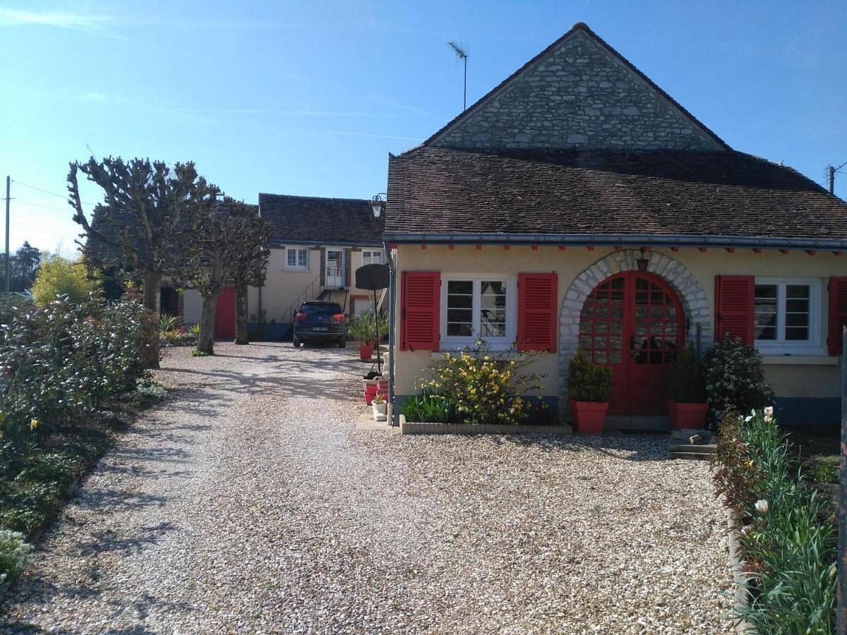 Appartement de vacances entier, Large Double Room in Villemandeur, Région de Montargis