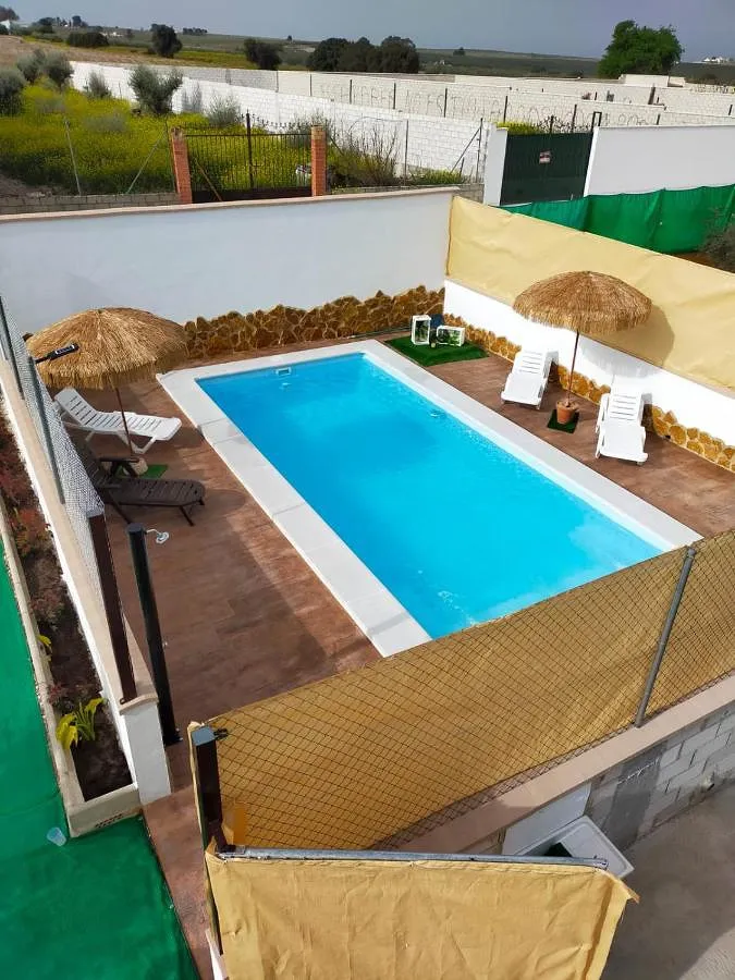 Casa rural para 6 personas, con piscina además de vistas y jardín - 1
