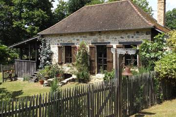 Gîte pour 4 personnes, avec jardin et terrasse à Château-Chervix