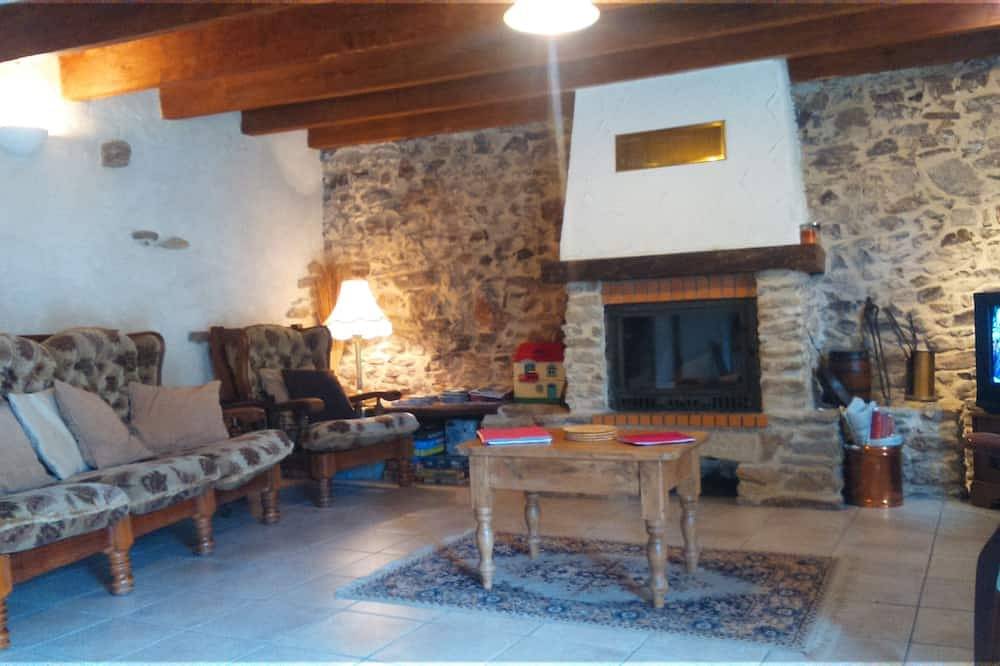 Gite 3 Cadre familial et rural, proche des plages de la côte sud, bourg in Marzan, Côte des Mégalithes