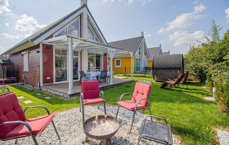 Ferienhaus für 8 Personen, mit Terrasse und Garten sowie Sauna, mit Haustier in Wandlitz