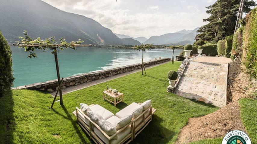 Location de vacances pour 11 personnes, avec jardin à Doussard