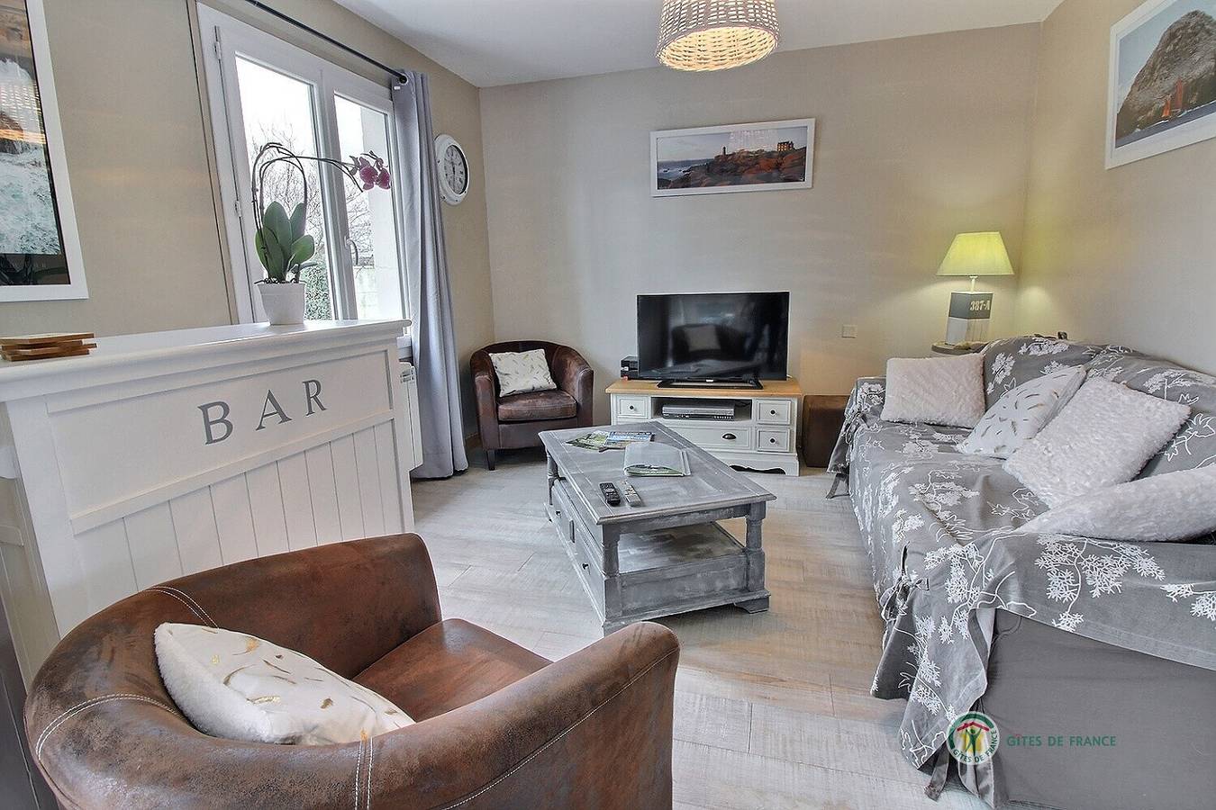 L'Abri des Flots in Trélévern, Rosa Granitküste