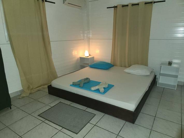 Location de vacances pour 6 personnes, avec piscine ainsi que jardin et vue à Saint-Laurent-du-Maroni - 4