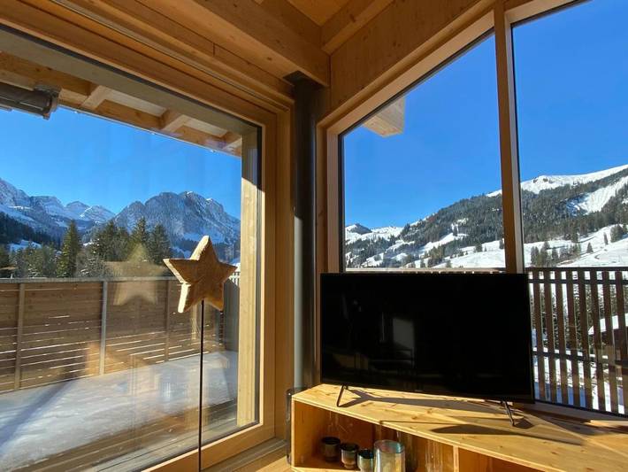 Gîte pour 8 personnes, avec terrasse ainsi que vue sur le lac et vue dans Schwarzsee - 3