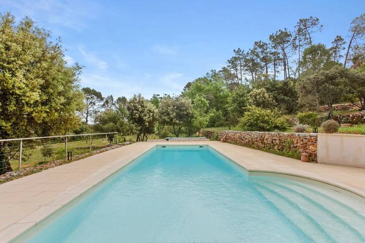 Bed and Breakfast per 2 persone con giardino in Cotignac, Brignoles e dintorni