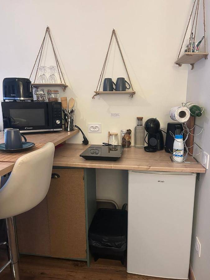 Location de vacances pour 2 personnes, avec jardin et terrasse à Marans - 2