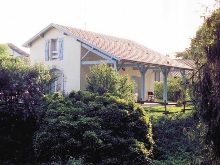 Gîte pour 4 personnes, avec terrasse à Sort-en-Chalosse