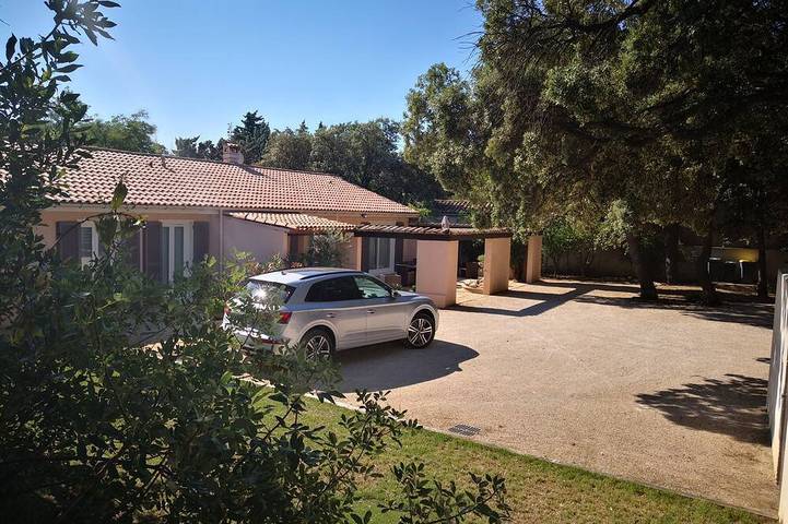 Villa pour 8 personnes, avec terrasse et jardin, animaux acceptés