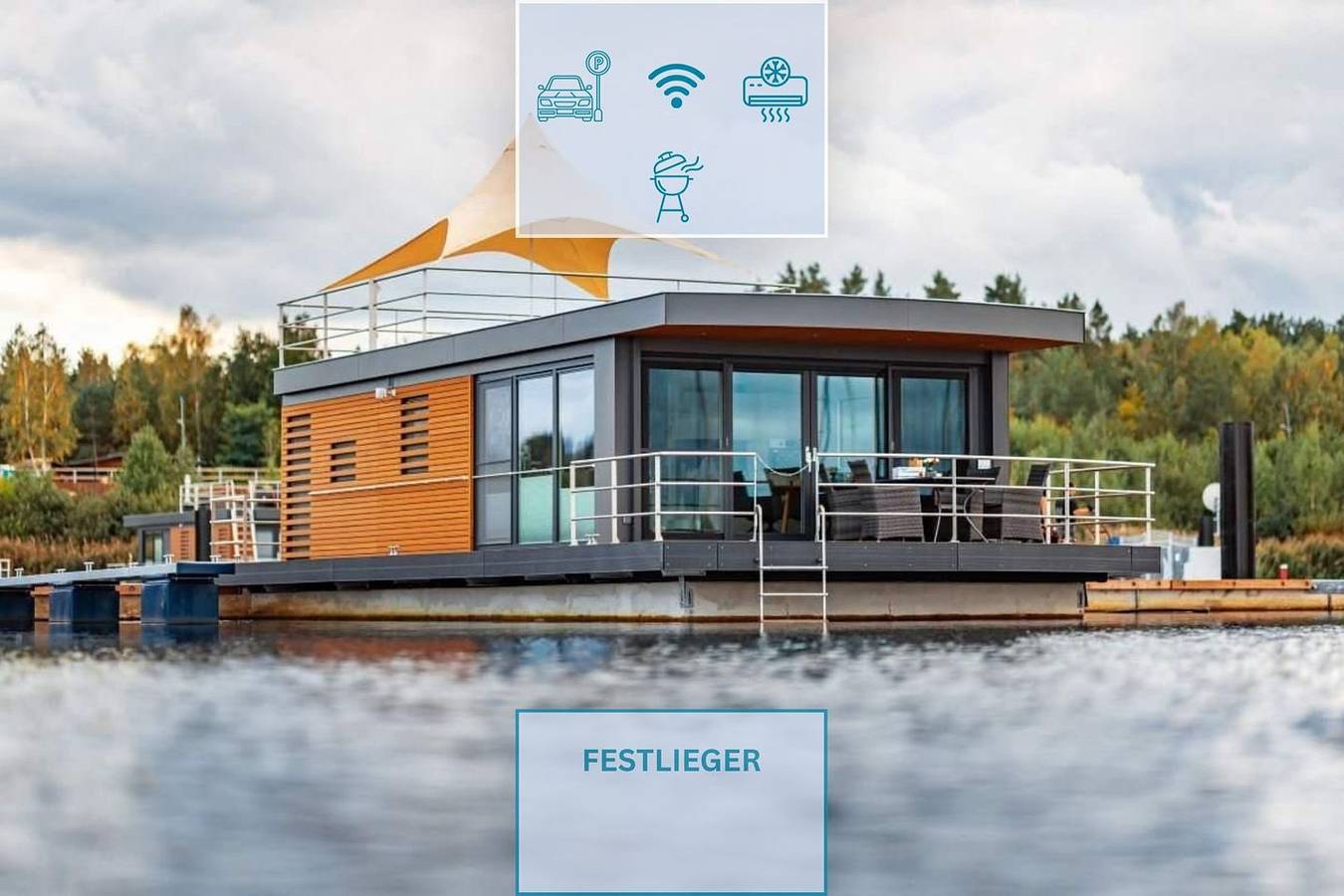 Floatinghouse Skyline: Ferienhaus auf dem Wasser mit Terrasse in Bärwalder See, Boxberg (Oberlausitz)