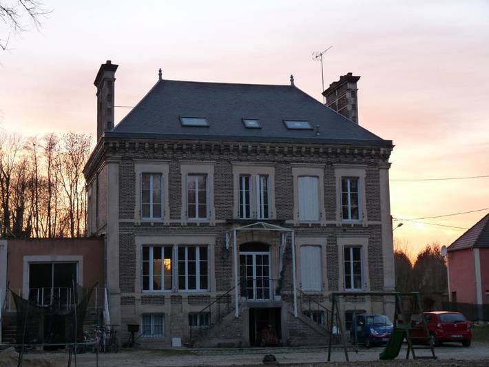 Gîte pour 2 personnes, avec Terrasse ainsi que Jardin et Vue à Estissac