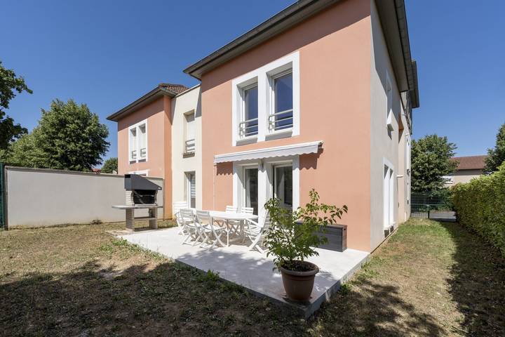 Maison de vacances pour 6 personnes, avec terrasse et jardin à Woippy