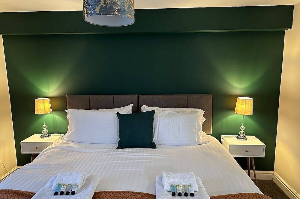 Ganze Wohnung, Apartment-Eigenes Badezimmer-Apartment-Blick auf die Landschaft in Stroud, Gloucestershire