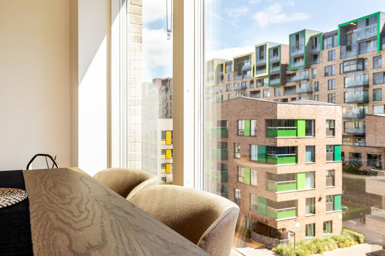 Entire apartment, Stylish North Greenwich Balcony Stay in Greenwich, London