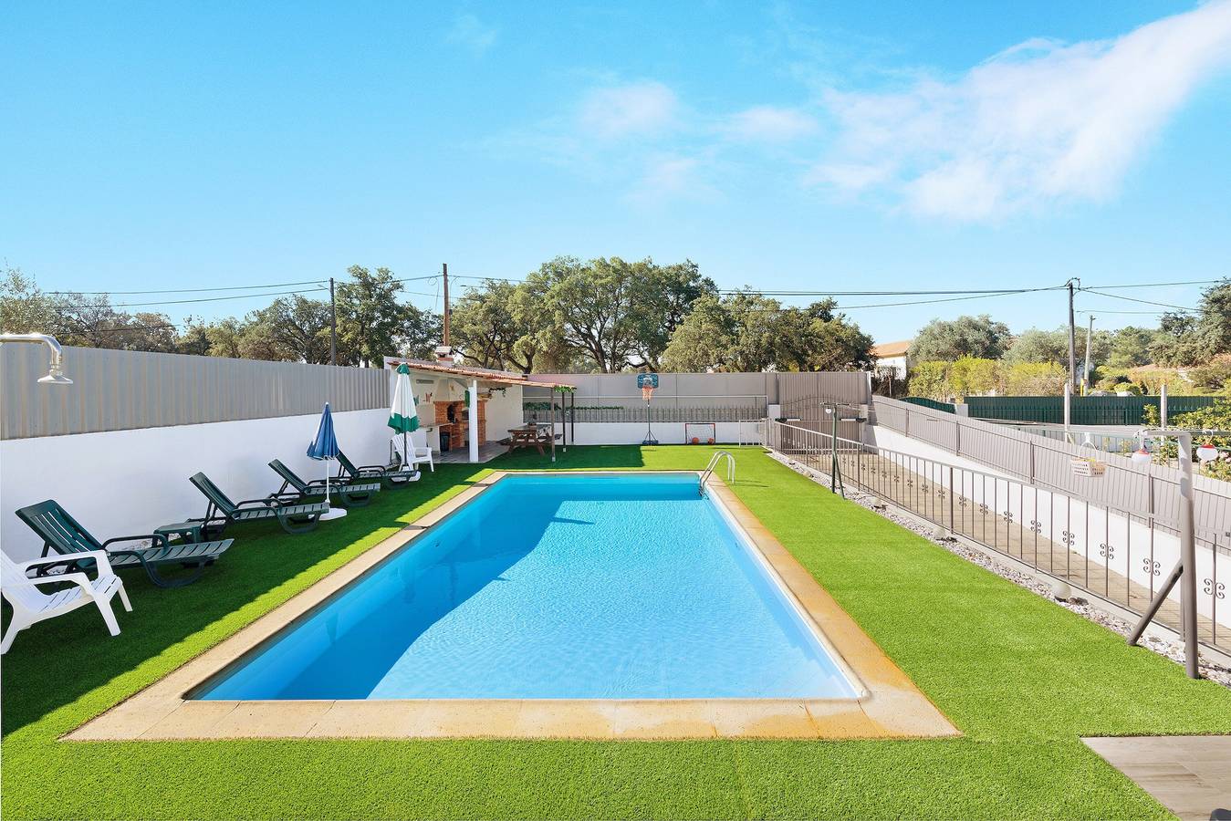 Ferienhaus Villa As Cumadres mit Bergblick, Pool, Garten und Wlan in Setúbal, Halbinsel von Setúbal