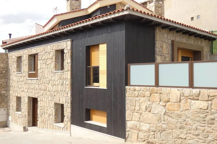 Gîte pour 15 personnes, avec jardin et terrasse, animaux acceptés - 1