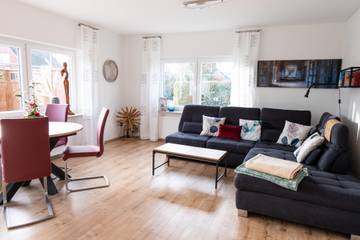 Ferienhaus für 4 Personen, mit Garten und Ausblick in Hinte