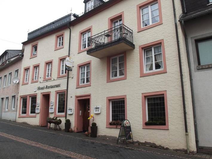 Hotel für 2 Personen, mit Balkon in Waxweiler