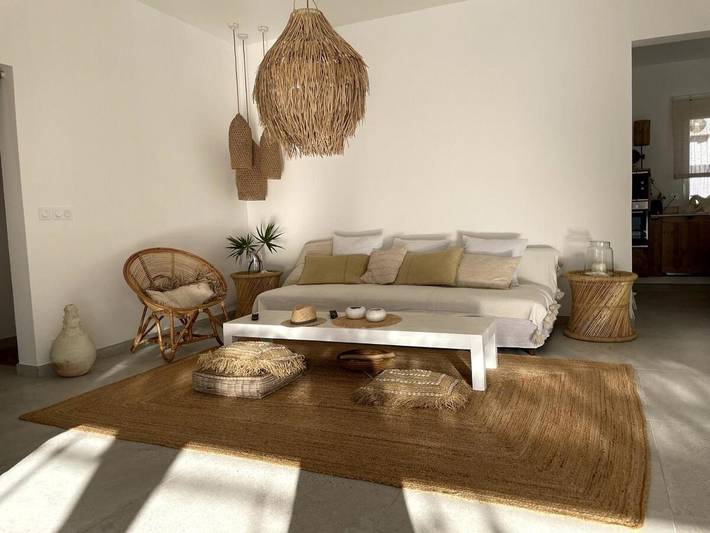 Location de vacances pour 6 personnes, avec piscine et jardin dans Port de Saint-Gilles les Bains - 2