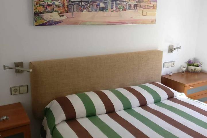 Appartamento intero, Garraf Beach, Vista Mare - 20 Km Barcellona, ​​13 Km Aeroporto in Platja de Garraf (Sitges), Sitges